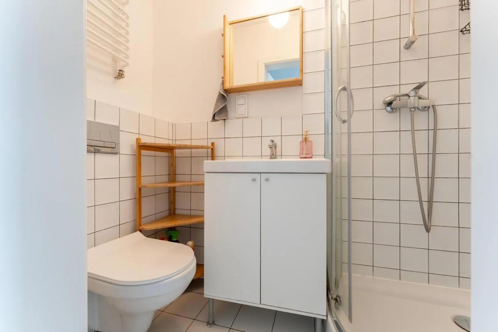 Przytulne I Budzetowe Apartamenty Na Sienkiewicza Komfort W Zielonym Sercu Wroclawia 0*, Wroclaw Poland